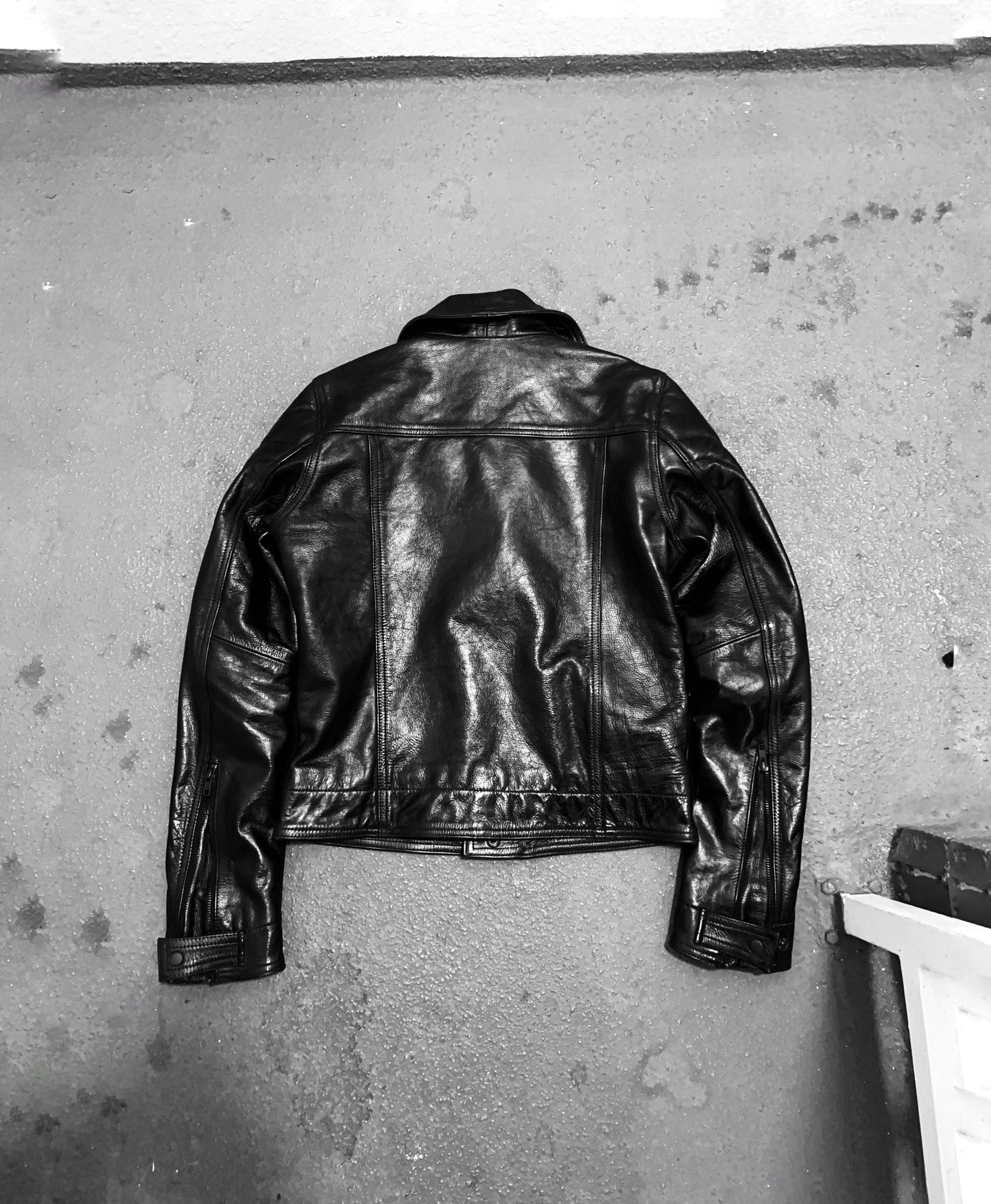 "LUSTER" WAXXED LEATHER JACKET